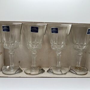 4 Vintage "Cordial" Lady Victoria Crystal Stemware, Chantelle Pattern, France